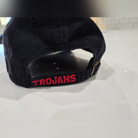 USC American flag hat - Picture 2 of 4